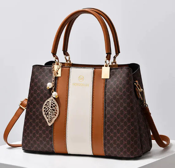 Elegant Contrast Crossbody Bag - Swamp's Store