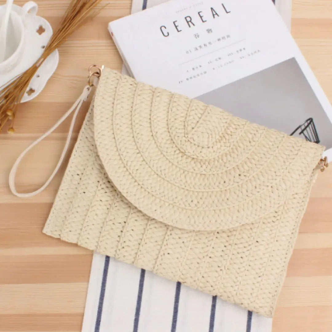Ari Handwoven Straw Clutch - Swamp's Store