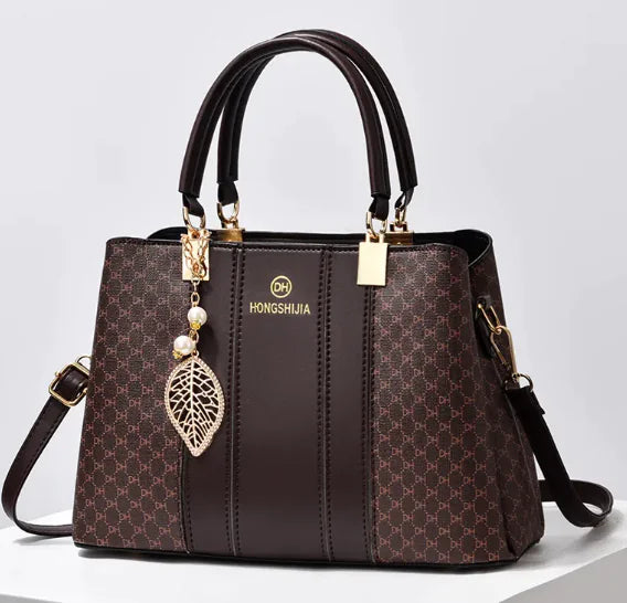 Elegant Contrast Crossbody Bag - Swamp's Store