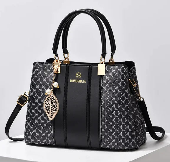 Elegant Contrast Crossbody Bag - Swamp's Store